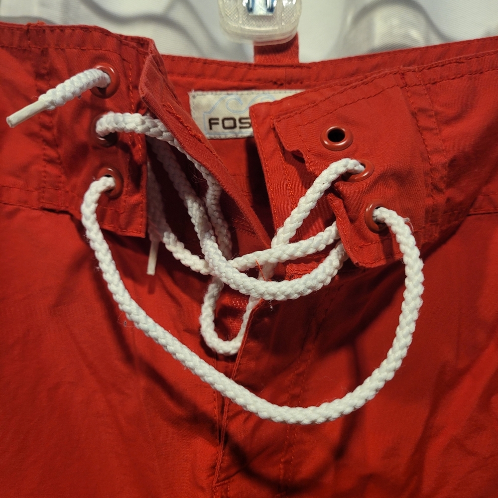EUC Men's Red Fossil Beach Issue Board Shorts Size 34 - Picture 2 of 6